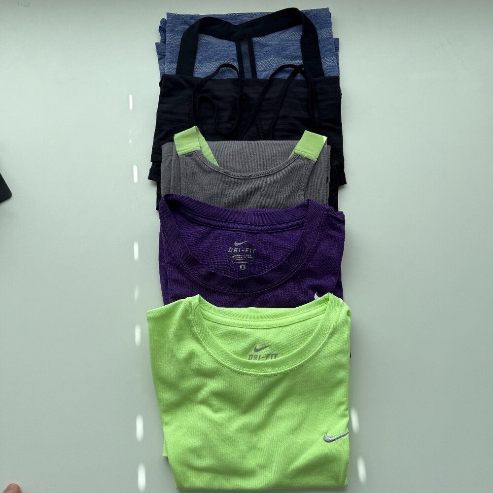 Bundle of 5 Nike Tops